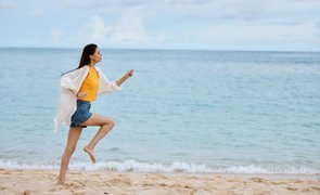 Como tirar areia de praia da roupa